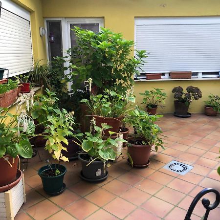Sabiñánigo Hostal Escartin מראה חיצוני תמונה