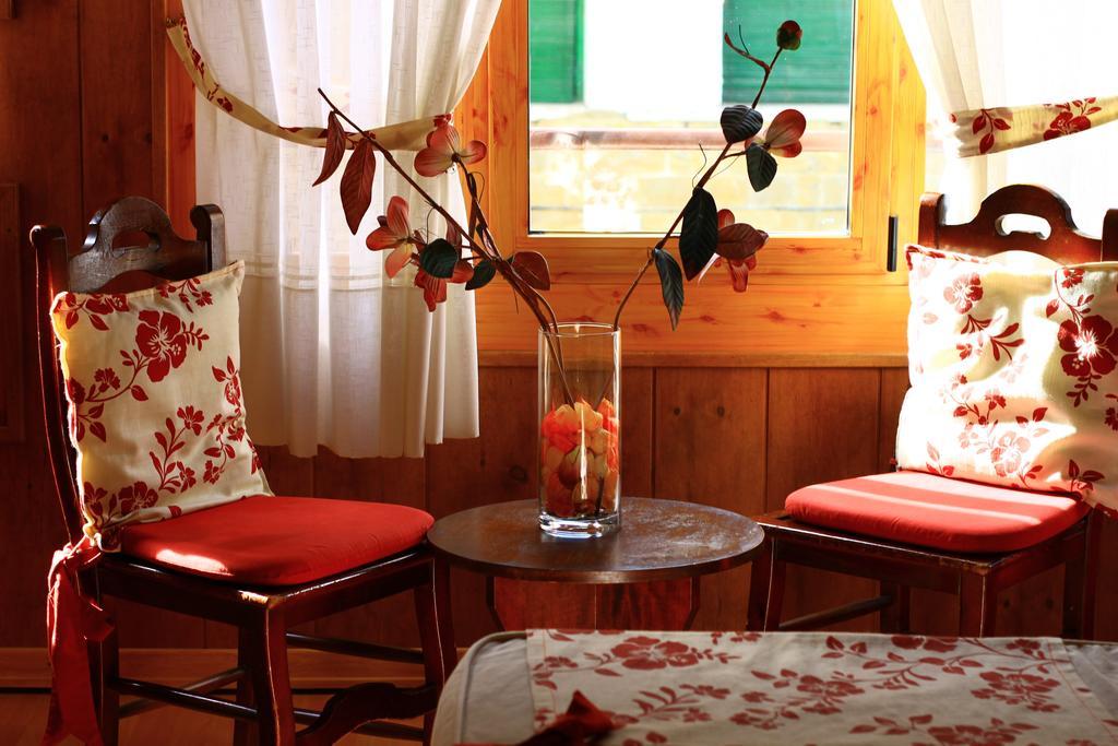 Sabiñánigo Hostal Escartin מראה חיצוני תמונה