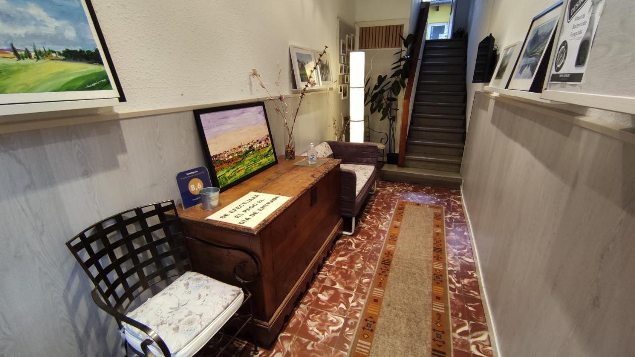 Sabiñánigo Hostal Escartin מראה חיצוני תמונה