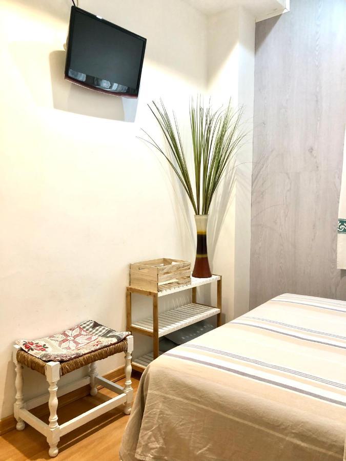 Sabiñánigo Hostal Escartin מראה חיצוני תמונה
